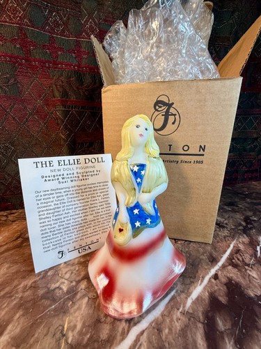 Fenton art glass ellie - 6.75",